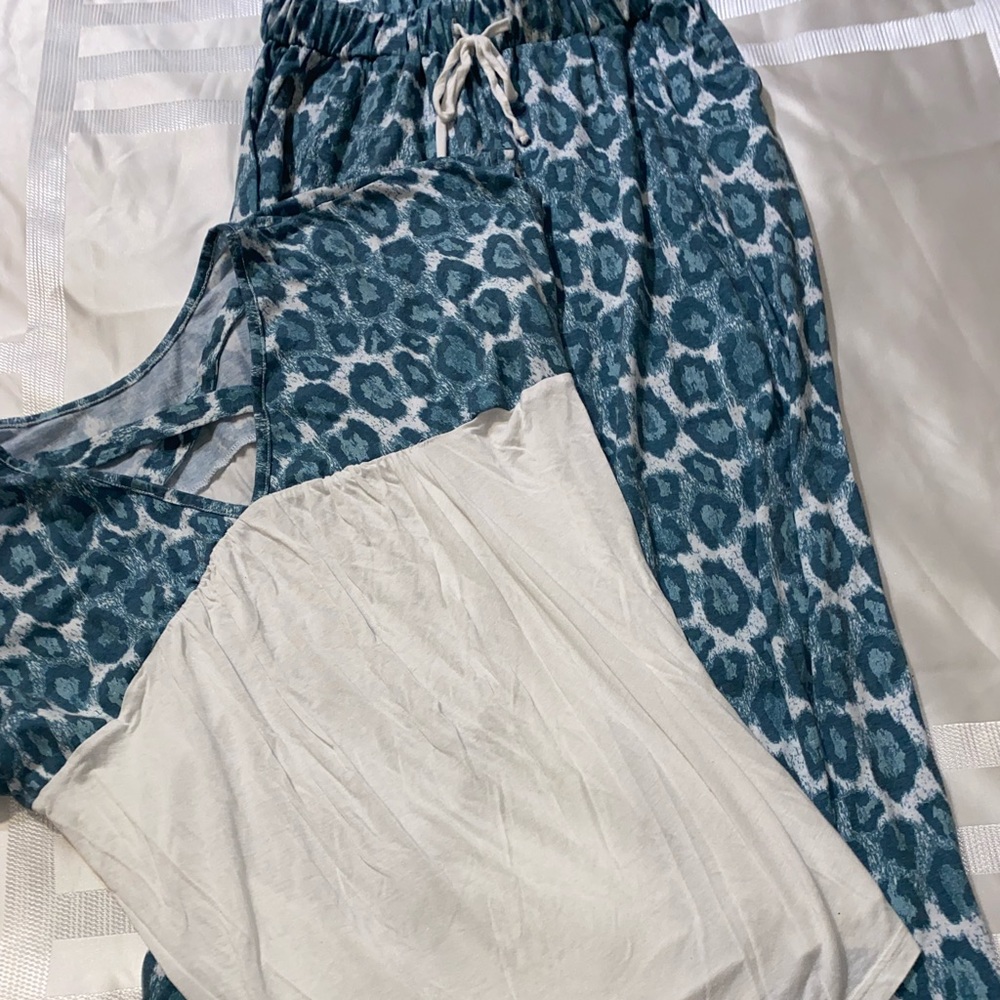 Leopard lounge set